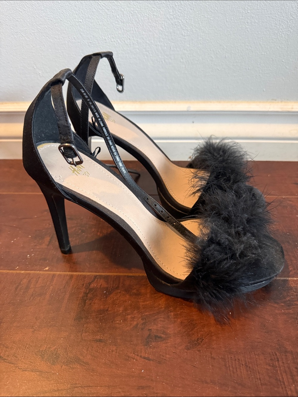 H&M Black Feather Trim Stiletto Sandals